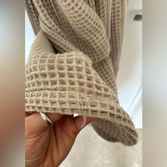 Boll & Branch organic cotton waffle knit Womens robe size L - Picture 3 of 9